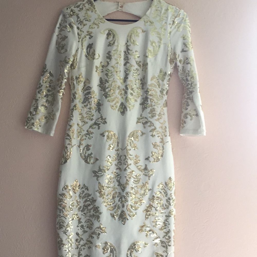 Gold and offwhite cocktail dress